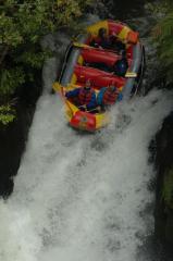 Rotorua: White Water Rafting(1) - Ein 7 Meter Wasserfall